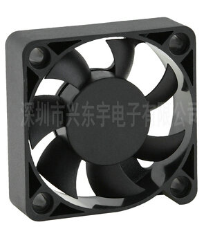 舞台灯光散热风扇不仅是舞台灯光寿命的延长者，更能保护自己